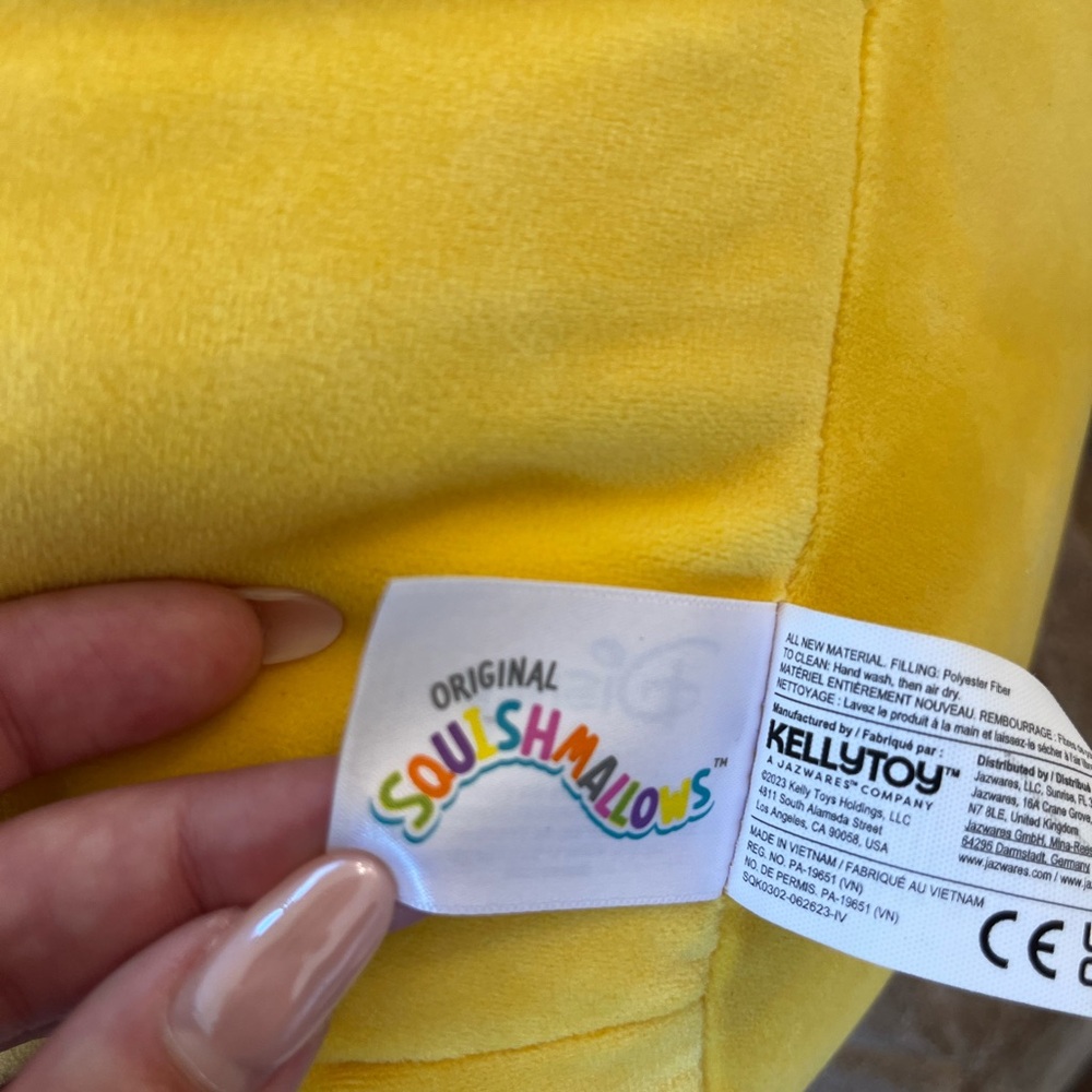 ❌SOLD❌ Disney Winnie the Pooh Plush Pillow - Picture 3 of 3